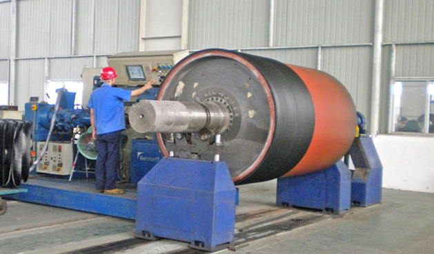 德國(guó)纏繞機(jī)